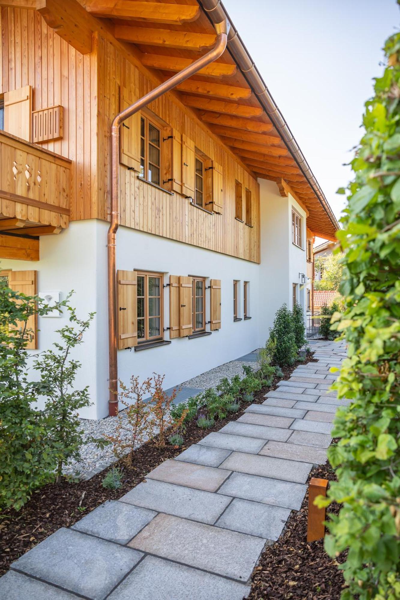 Graf Chiemo Suites - Direkt Am Chiemsee Mit Separatem Seezugang شيمنغ المظهر الخارجي الصورة