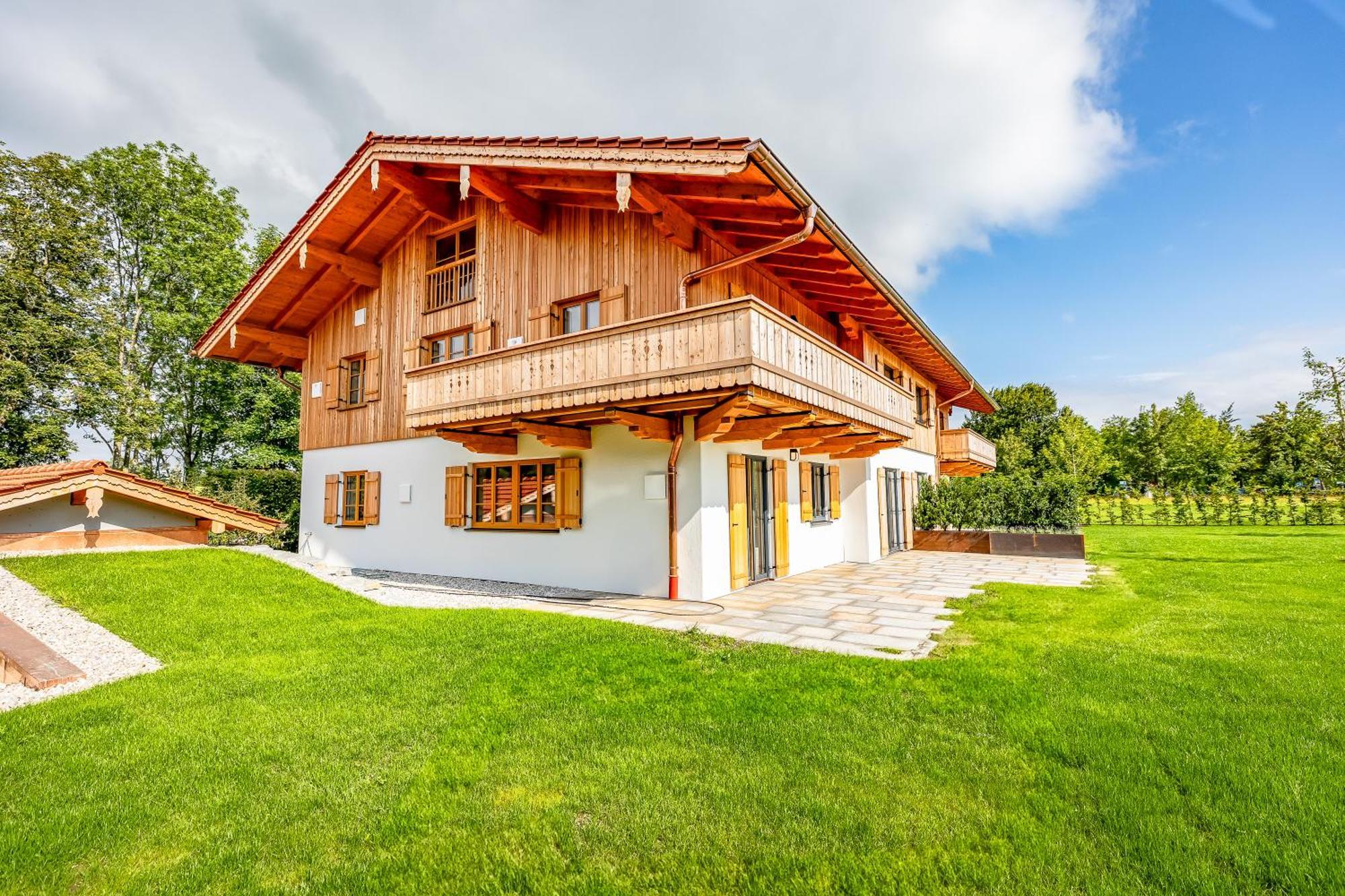 Graf Chiemo Suites - Direkt Am Chiemsee Mit Separatem Seezugang شيمنغ المظهر الخارجي الصورة