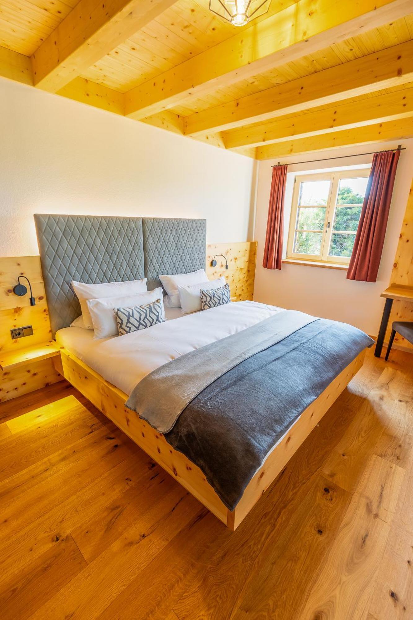 Graf Chiemo Suites - Direkt Am Chiemsee Mit Separatem Seezugang شيمنغ المظهر الخارجي الصورة