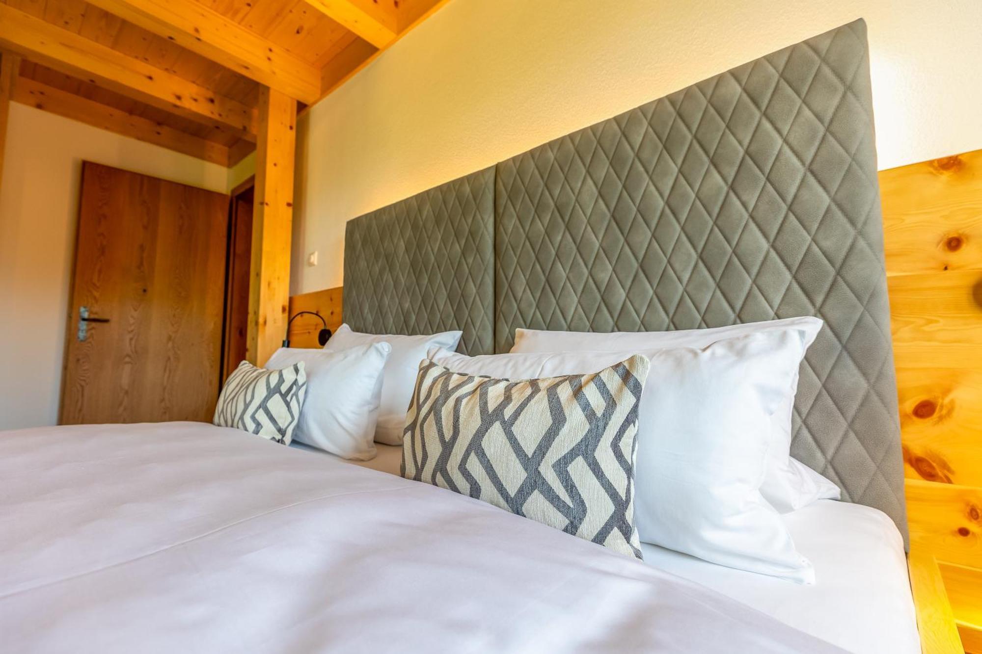 Graf Chiemo Suites - Direkt Am Chiemsee Mit Separatem Seezugang شيمنغ المظهر الخارجي الصورة
