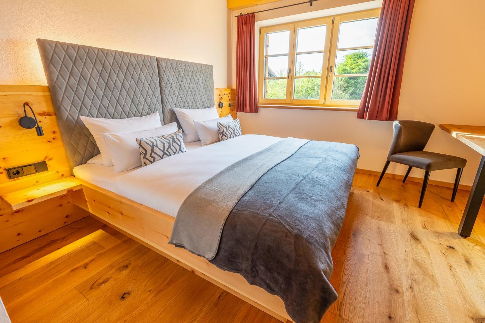 Graf Chiemo Suites - Direkt Am Chiemsee Mit Separatem Seezugang شيمنغ المظهر الخارجي الصورة