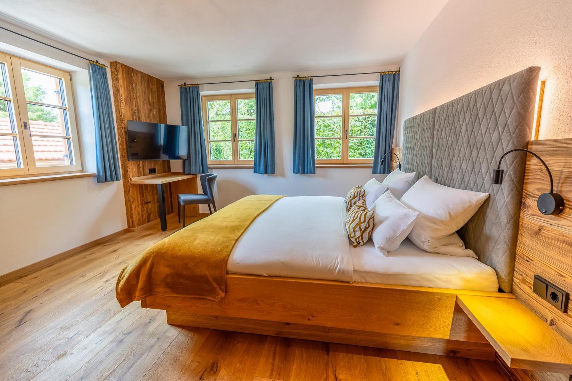 Graf Chiemo Suites - Direkt Am Chiemsee Mit Separatem Seezugang شيمنغ المظهر الخارجي الصورة