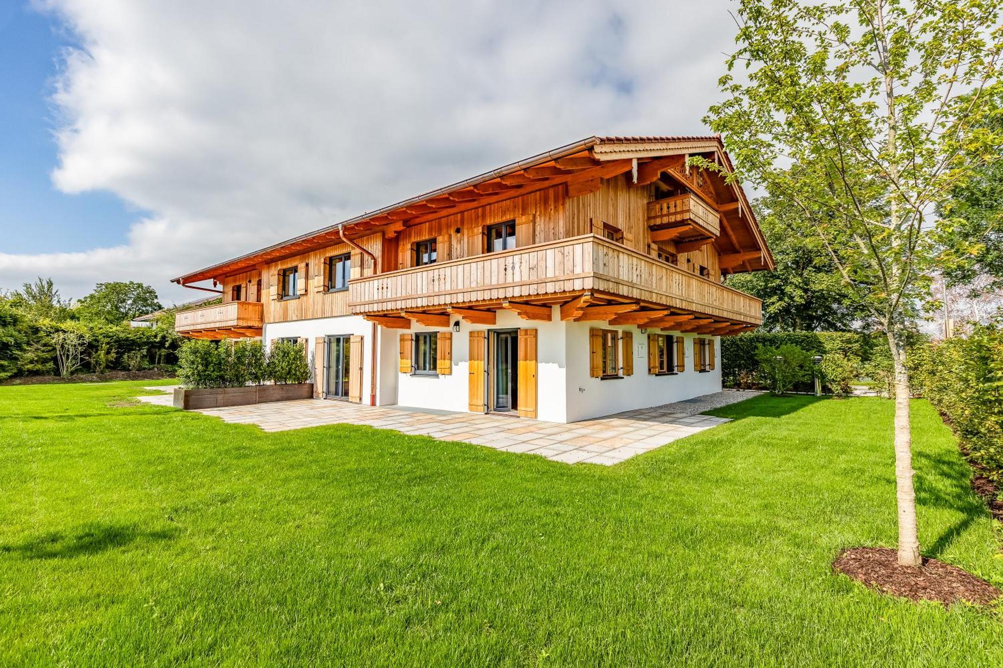 Graf Chiemo Suites - Direkt Am Chiemsee Mit Separatem Seezugang شيمنغ المظهر الخارجي الصورة