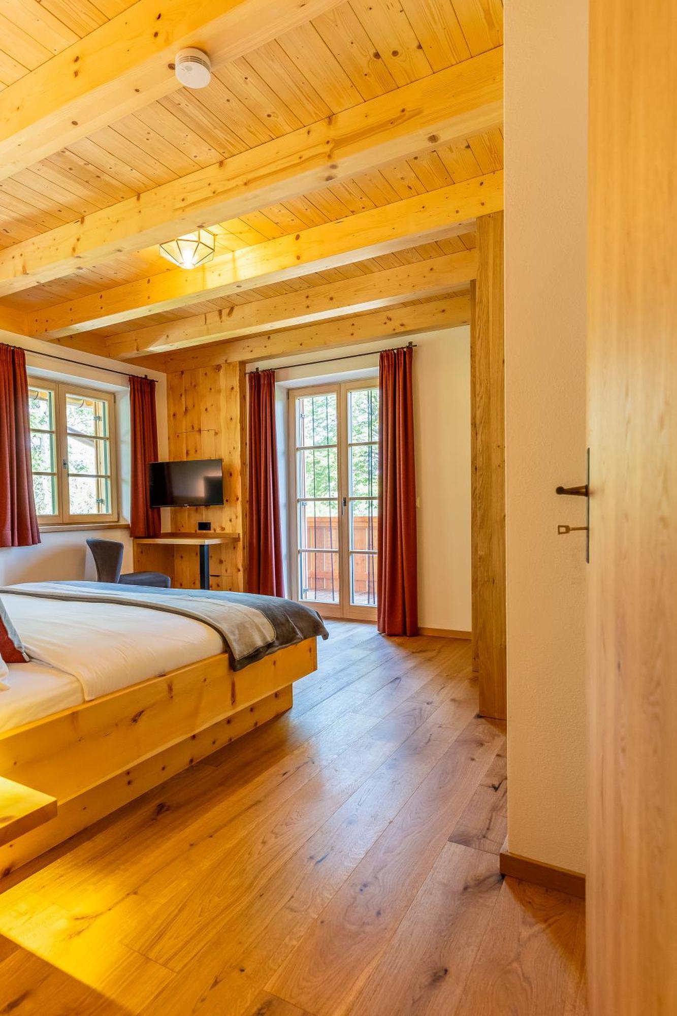 Graf Chiemo Suites - Direkt Am Chiemsee Mit Separatem Seezugang شيمنغ المظهر الخارجي الصورة