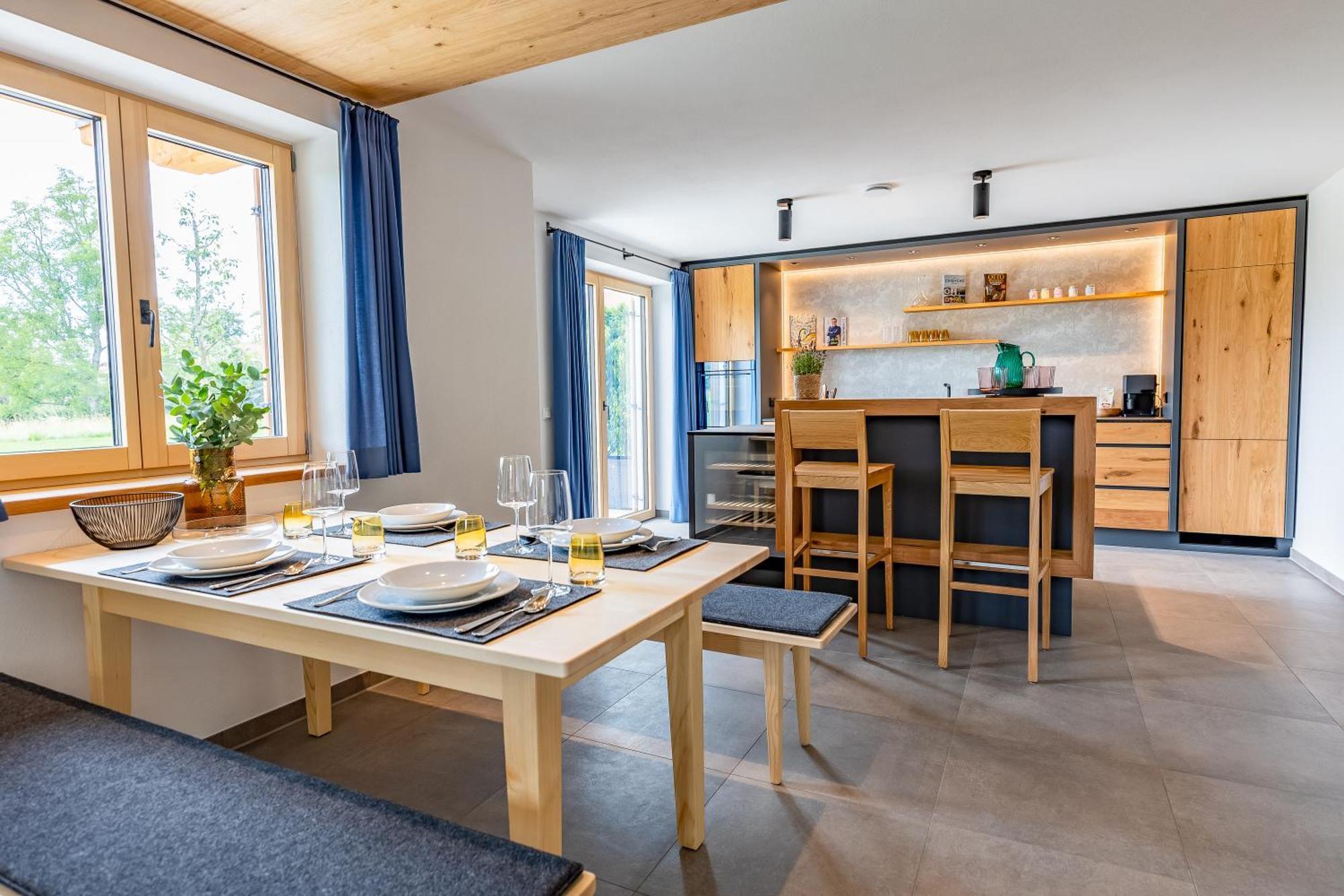 Graf Chiemo Suites - Direkt Am Chiemsee Mit Separatem Seezugang شيمنغ المظهر الخارجي الصورة